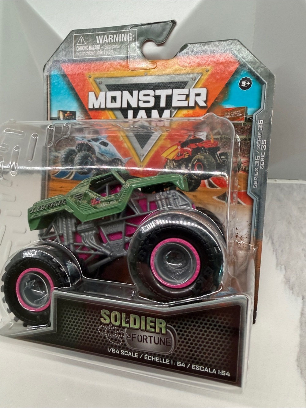 Soldier of Fortune Kids Monster Truck - Green & Pink 1:64 scale - Picture 2 of 8